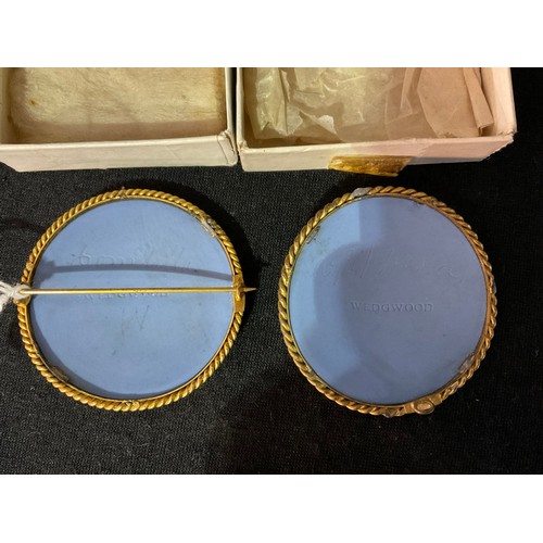 139 - PAIR OF VICTORIAN JASPER WEDGWOOD BROOCHS WITH LETTER FROM WEDGWOOD MUSEUM