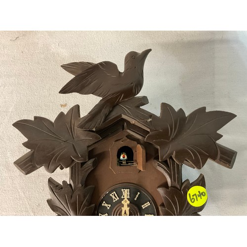 148 - VINTAGE CUCKOO CLOCK COMPLETE WITH WIEGHTS AND PEDULEM