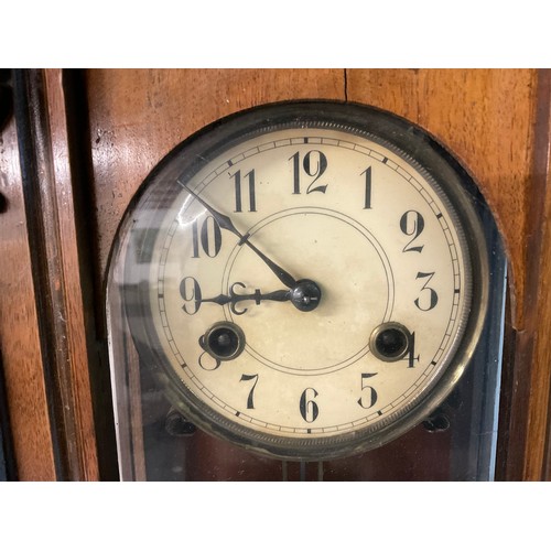 150 - VICTORIAN SPRING VIENNA WALL CLOCK COMPLETE WITH PENDULUM AND KEY