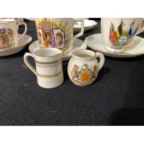 155 - BOX OF COMMEMORATIVE CHINA TO INCLUDE, TANKARDS, PLAQUES ETC