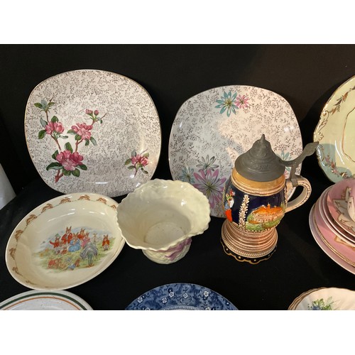 166 - 2 BOXES OF VICTORIAN AND LATER CHINA TO INCLUDE CUPS SAUCERS ETC