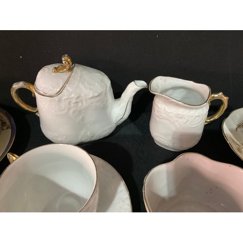 174 - TWO BOXES OF VICTORIAN AND LATER CHINA TO INCLUDE TWO BONE CHINA TEASETS, NORITAKE CHINA, TWIN HANDL... 