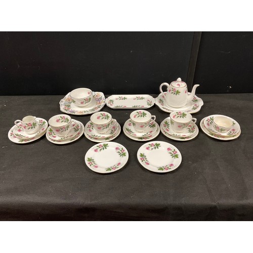 203 - CROWN STAFFORDSHIRE BONE CHINA TEA AND SANDWICH SET 25 PIECES