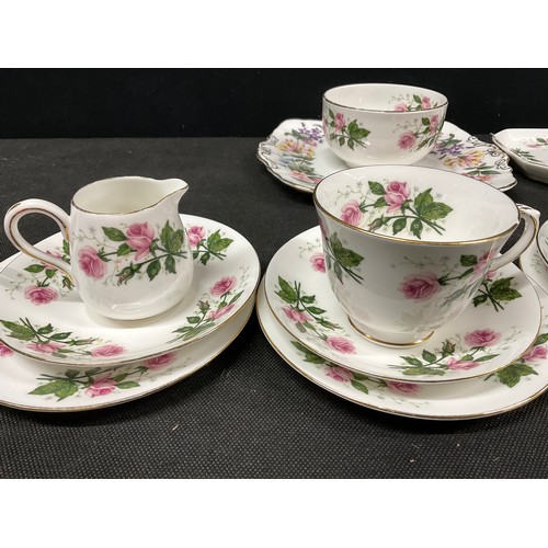 203 - CROWN STAFFORDSHIRE BONE CHINA TEA AND SANDWICH SET 25 PIECES