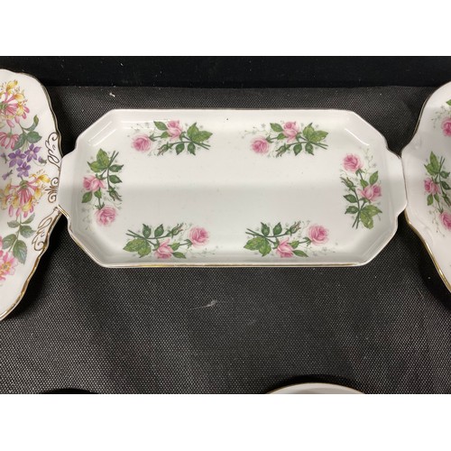 203 - CROWN STAFFORDSHIRE BONE CHINA TEA AND SANDWICH SET 25 PIECES