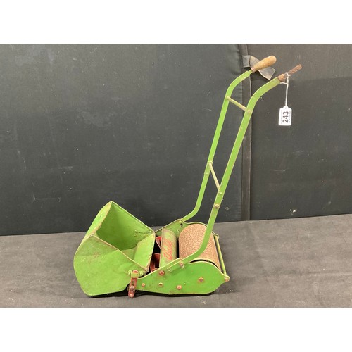 243 - VINTAGE CHILDS WEBB TOY PUSH MOWER COMPLETE WITH GRASS BOX