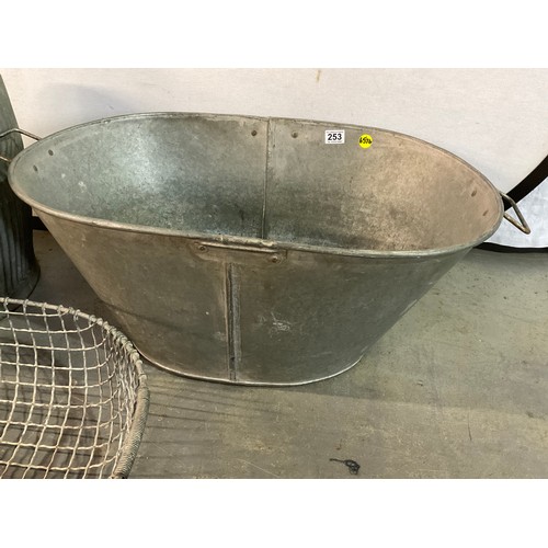 253 - VINTAGE GALVANIZED BATH BASKET AND DOLLY TUB