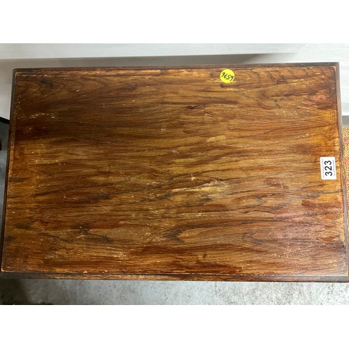 323 - OAK BARLEY TWIST WINDOW TABLE H30