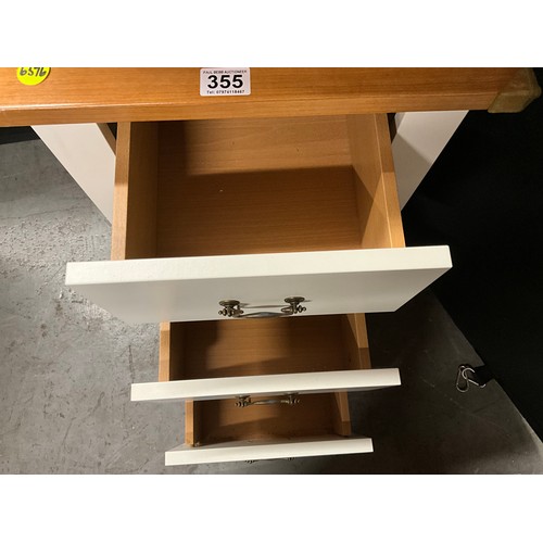 355 - MODERN 3 DRAWER BEDSIDE CHEST H30