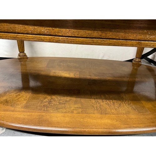 361 - OVAL GLASS TOPPED COFFEE TABLE H15