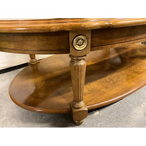 361 - OVAL GLASS TOPPED COFFEE TABLE H15