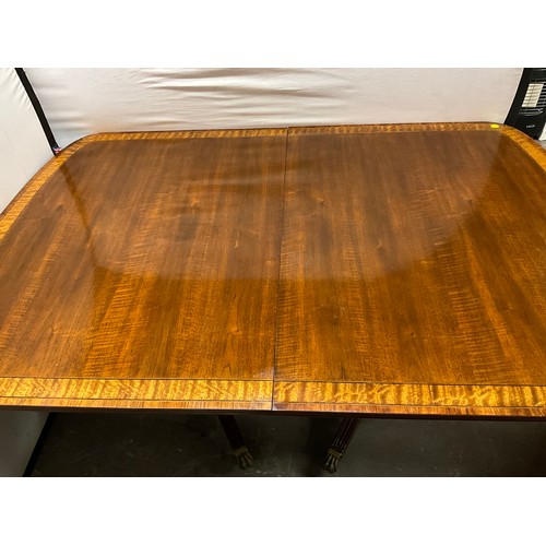 372 - MAHOGANY TWIN PEDESTAL DINING TABLE H29