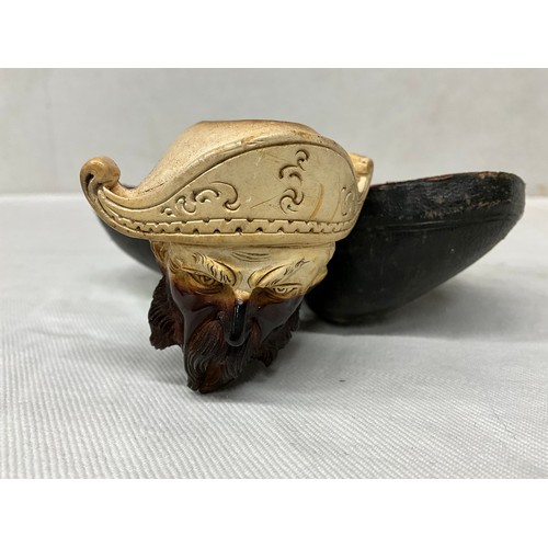 99 - VICTORIAN MEASHAM PIPE IN ORIGINAL CASE  A/F