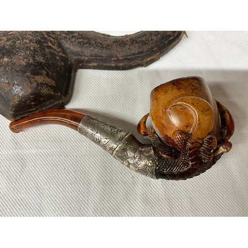 104 - VINTAGE MEASHAM PIPE IN ORIGINAL CASE