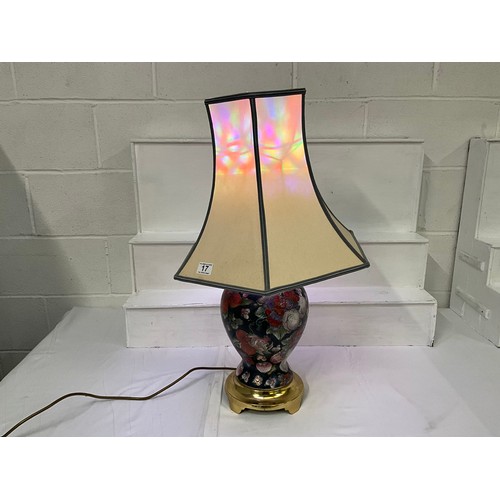 17 - MODERN CERAMIC TABLE LAMP COMPLETE WITH SHADE H28”