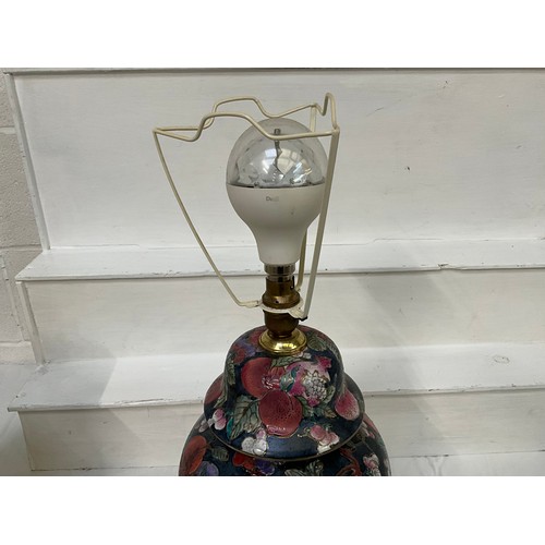 17 - MODERN CERAMIC TABLE LAMP COMPLETE WITH SHADE H28”