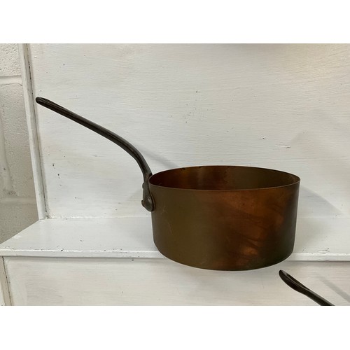 44 - SET OF 5 VICTORIAN GRADUATED COPPER PANS