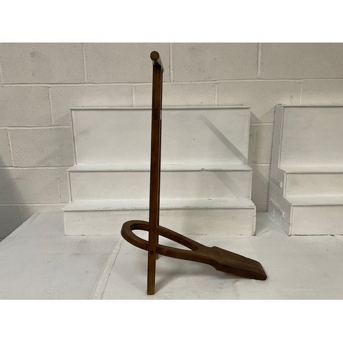 59 - VINTAGE OAK BOOT PULLER