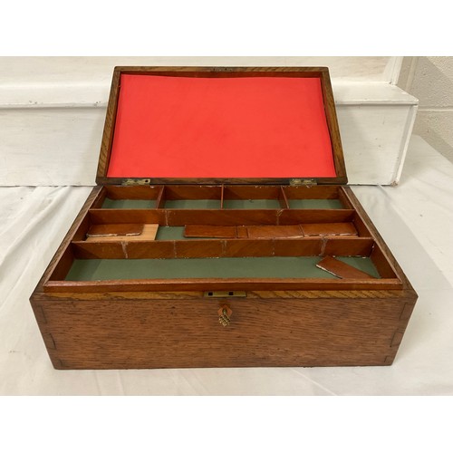 60 - VICTORIAN OAK JEWELLERY BOX WITH INTERIOR TRAY AND KEY A/F