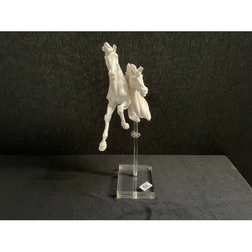 69 - LIMITED EDITION CHINA HORSES AND STAND MILLENNIUM 2000 NUMBER 325 OF 1500 H20”