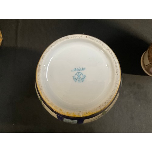 70 - ORIENTAL BOWL AND 4 VASES