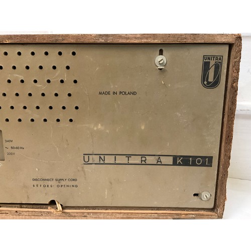 83 - UNITRA K101 VINTAGE RADIO AND FERGUSON VINTAGE RADIO