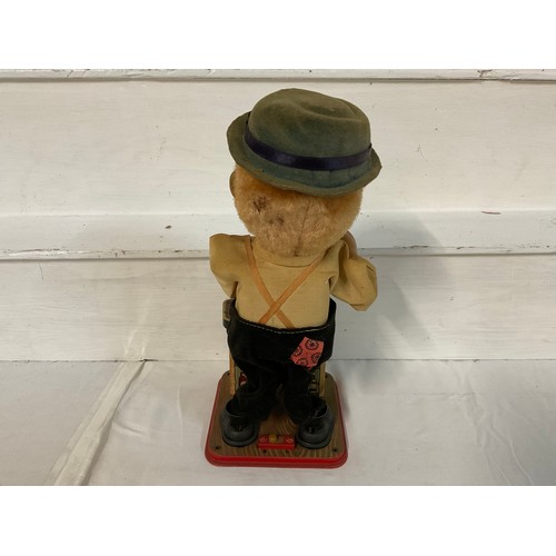 106 - VINTAGE BATTERY CHARLEY THE BAR TENDER TOY