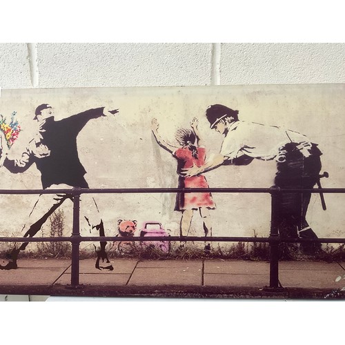 123 - UNFRAMED CANVAS BANKSY STYLE PICTURE