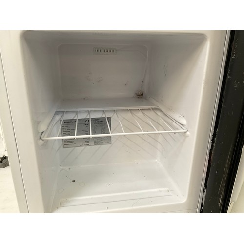 138 - TABLE TOP MINI FRIDGE A/F H20” L17” D19”