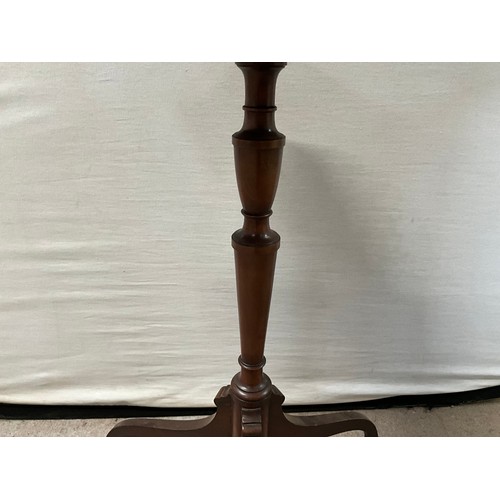 229 - EDWARDIAN MAHOGANY PEDESTAL TRIPOD TABLE WITH TAPESTRY SHIELD TOP (KINGS COLLEGE CAMBRIDGE) H26” D17... 