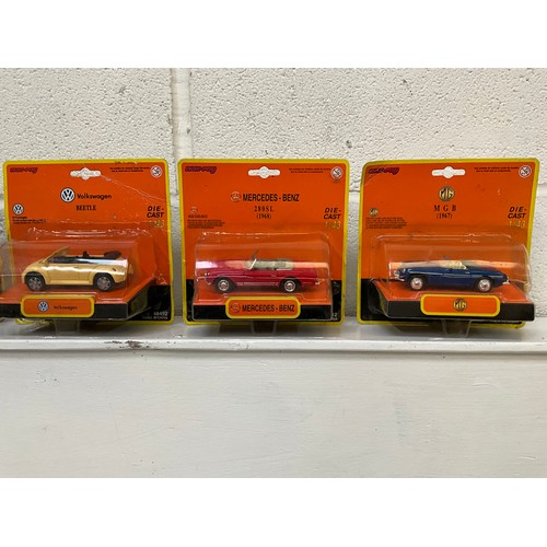 213 - BOX OF MODEL CARS AND LORRIES