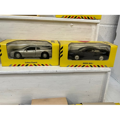 213 - BOX OF MODEL CARS AND LORRIES