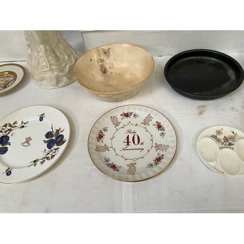 212 - BOX OF CHINA PLATES PEDASTAL ETC