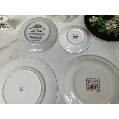 212 - BOX OF CHINA PLATES PEDASTAL ETC