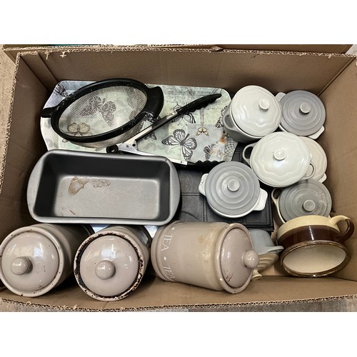 205 - 6 BOXES OF CHINA DINNERWARE ETC