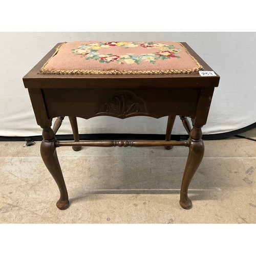 253 - EDWARDIAN MAHOGANY PIANO STOOL WITH LIFT UP UPHOLSTERED TOP ON  CABIROLE LEGS H20” L19” D14.5”