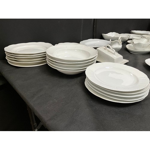 8 - A LARGE WHITE DINNER SERVICE TO INCLUDE DINNER PLATES TEA PLATES BOWLS CHEESE DISH ETC