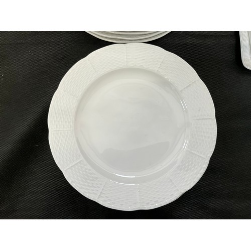 8 - A LARGE WHITE DINNER SERVICE TO INCLUDE DINNER PLATES TEA PLATES BOWLS CHEESE DISH ETC