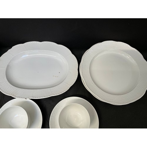 8 - A LARGE WHITE DINNER SERVICE TO INCLUDE DINNER PLATES TEA PLATES BOWLS CHEESE DISH ETC