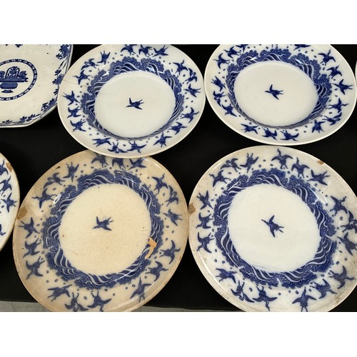 7 - A BOX OF VICTORIAN FLO BLUE CHINA TO INCLUDE COMPORT SPODE ITEMS ETC 45 PIECES