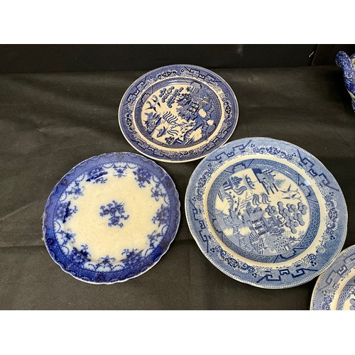 13 - A BOX OF VICTORIAN BLUE AND WHITE CHINA TO INCLUDE TERRINES WILLOW PATTERN PLATES ETC