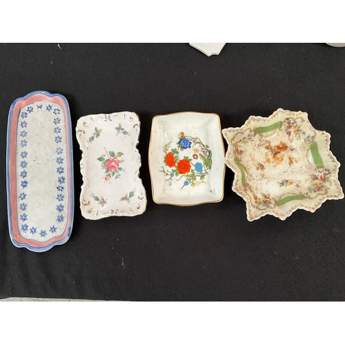 16 - A BOX OF VICTORIAN AND LATER CHINA TO INCLUDE LAWLEYS LUSTERWARE BOWL STUDIO POTTERY ETC