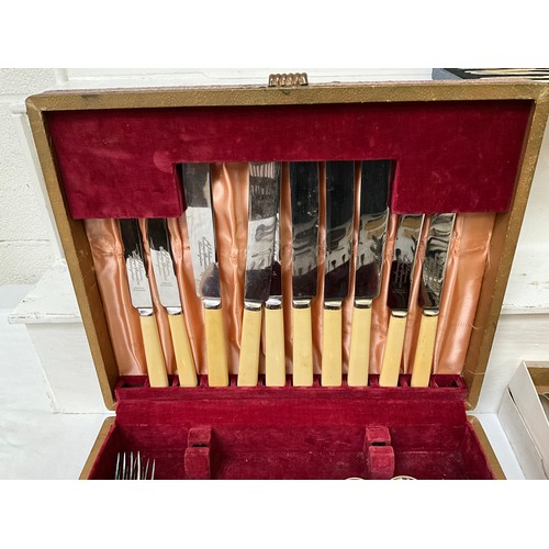 21 - A BOX OF CUTLERY TO INCLUDE BOXED SETS