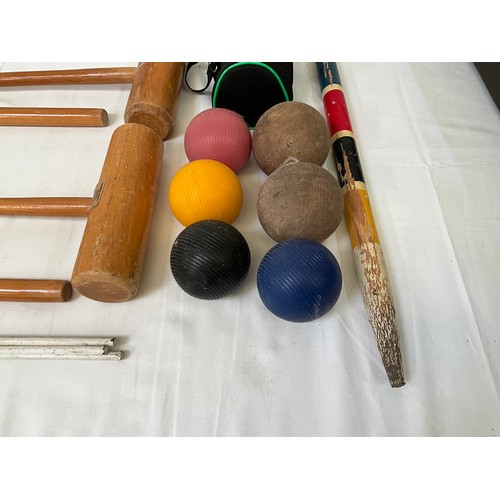 25 - VINTAGE GARDEN CROQUET SET