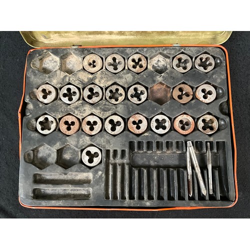 72 - A DRAPER TAP AND DIE SET (INCOMPLETE)