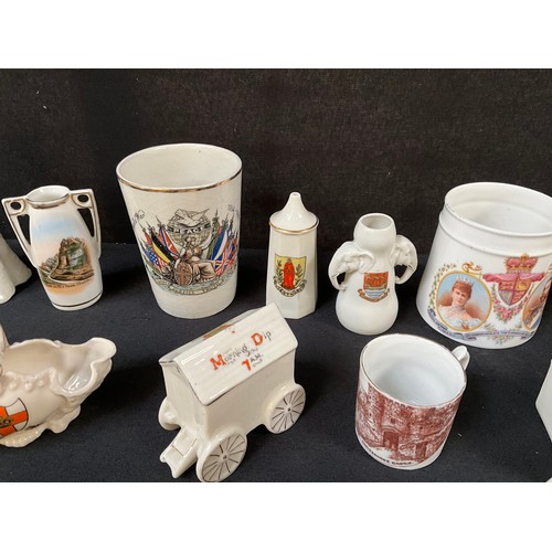 82 - A BOX OF COLLECTORS COMMERATIVE WARE CHINA TO INCLUDE PREMIER SHELLEY GRAFTON CHINA ETC