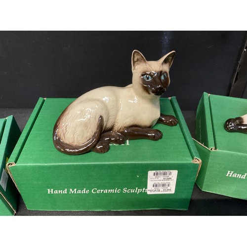 110 - A BOXED ROYAL DOULTON SIAMESE KITTEN AND 2 BOXED ROYAL DOULTON  SIAMESE CATS