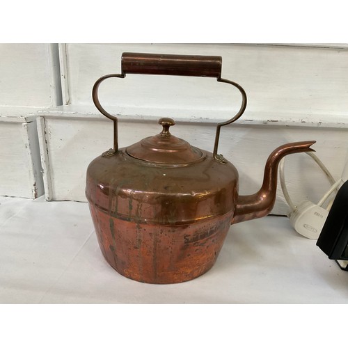 122 - A BOX OF ODDS TO INCLUDE VICTORIAN COPPER KETTLE ANNIVERSARY CLOCK COFFEE MACHINE ETC