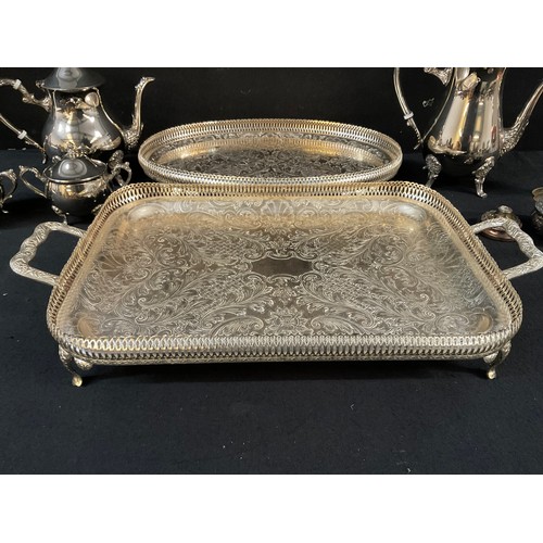 159 - A BOX OF SILVER PLATED ITEMS TO INCLUDE SERVING TRAYS 4 PIECE TEA AND COFFEE SET