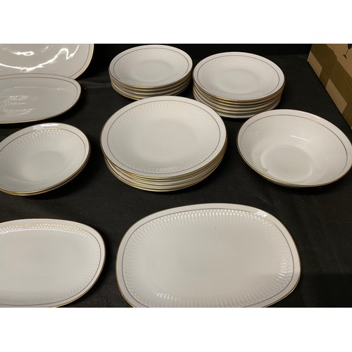 172 - TWO BOXES OF MODERN GERMAN CHINA DINNERWARE TO INCLUDE DINNER PLATES SIDES PLATES BOWLS SERVING PLAT... 